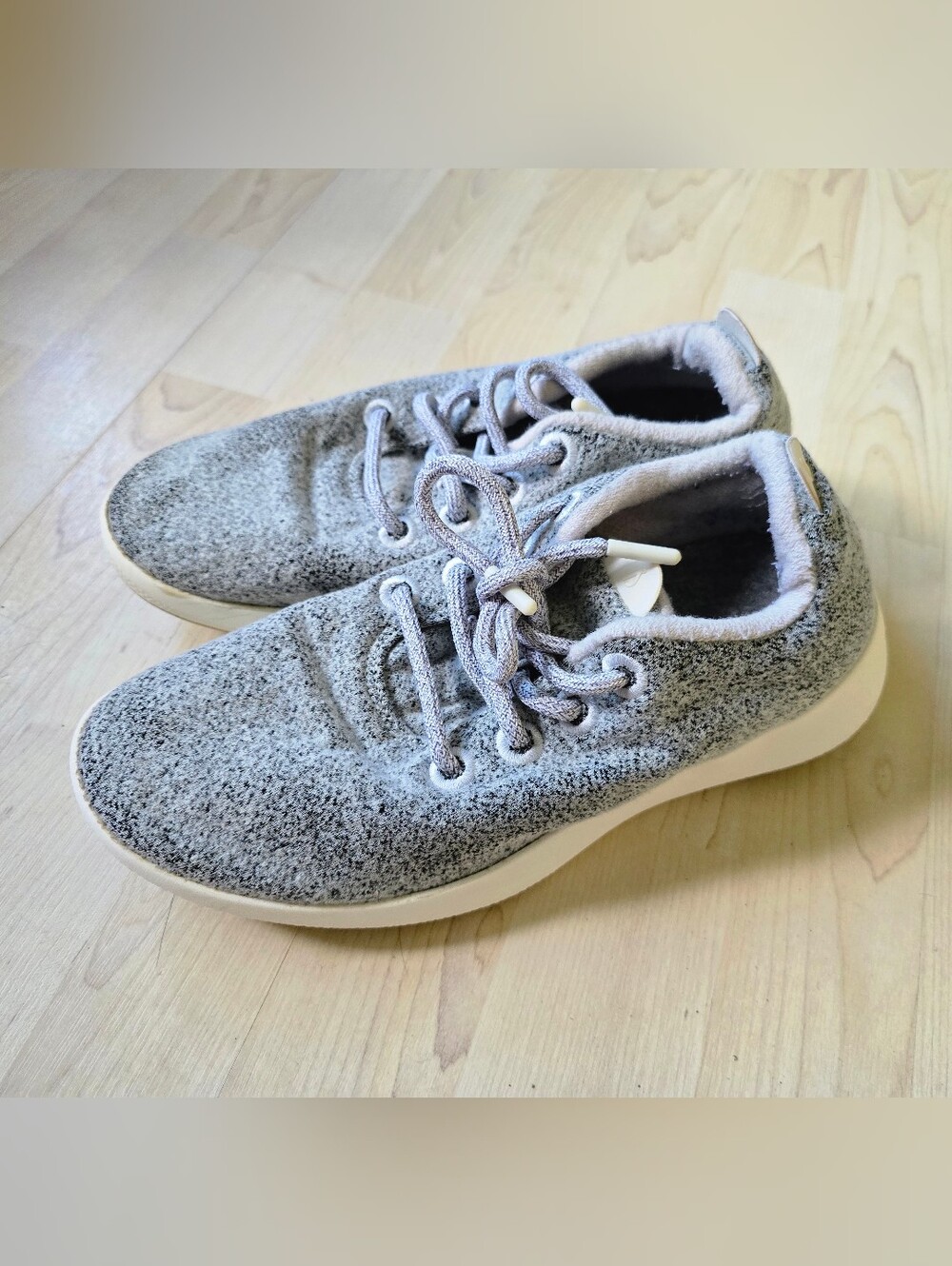 Allbirds Wool Runner Sneakers Size 9